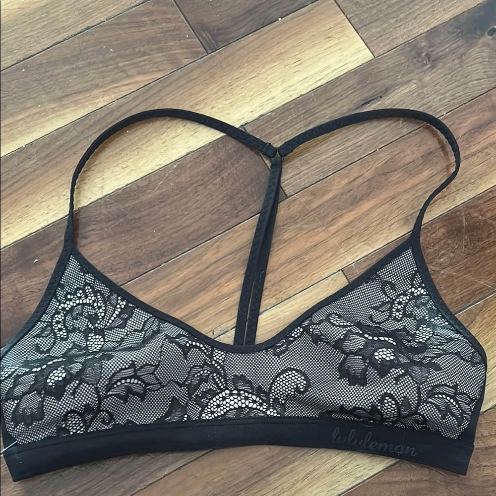 Lululemon Athletica Black Bra with Lace and Underwire